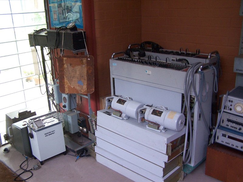 100_4921 Kempsey.JPG - Macleay River Historical Society - ever seen an AET in a museum before ?